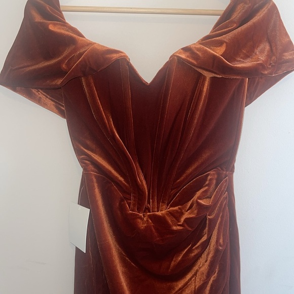 Miss Circle Omaria Burnt Orange Off Shoulder Corset Dress NWT - Picture 9 of 12